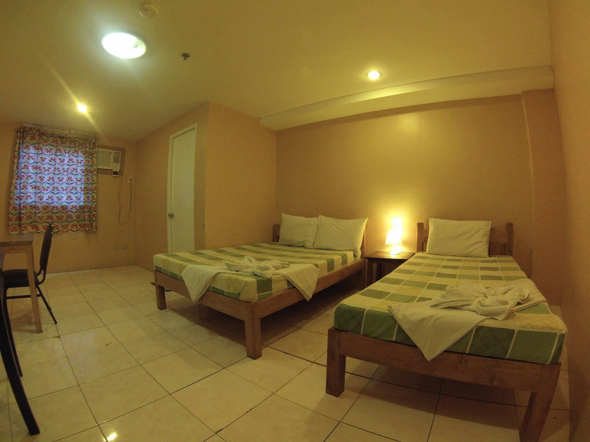 โรงแรมลิลี่ Cebu ภายนอก รูปภาพ